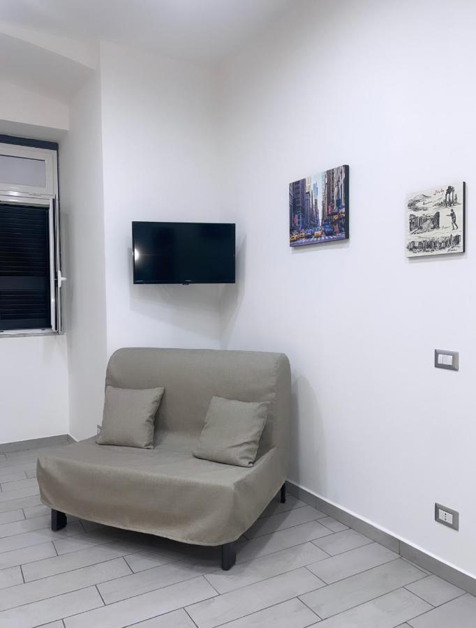 Antonio'S House Apartment Napoli Bagian luar foto