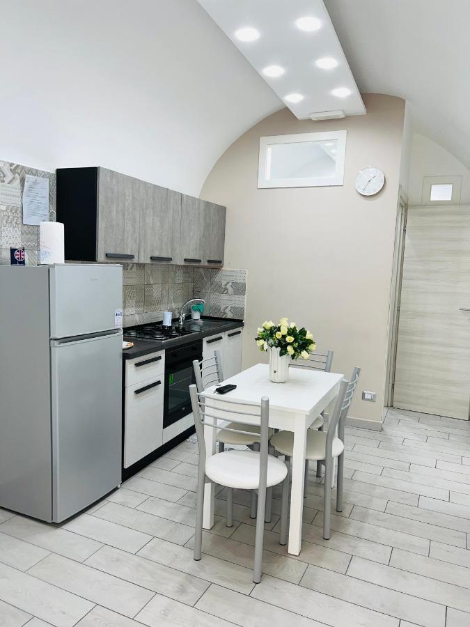 Antonio'S House Apartment Napoli Bagian luar foto